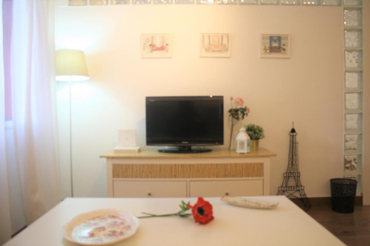 Triana Essence Apartamento *